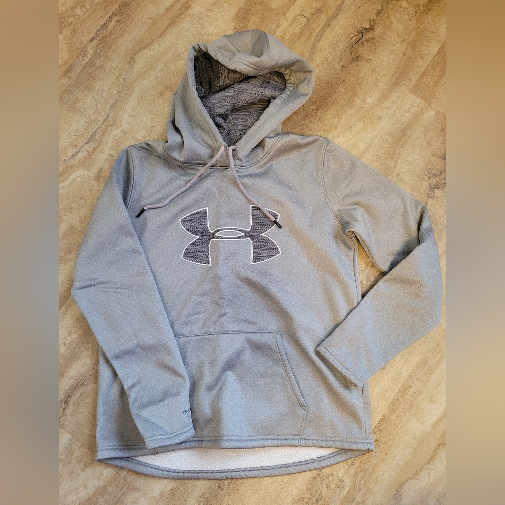 Under Armour Sweatshirt